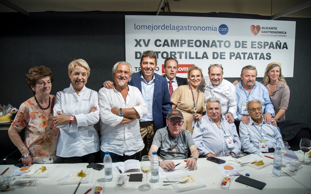 Agustín Martínez, de ‘Agus Gastrobar’ y Carmen Canals, de ‘La Latería’, las mejores tortillas de patatas de Alicante.