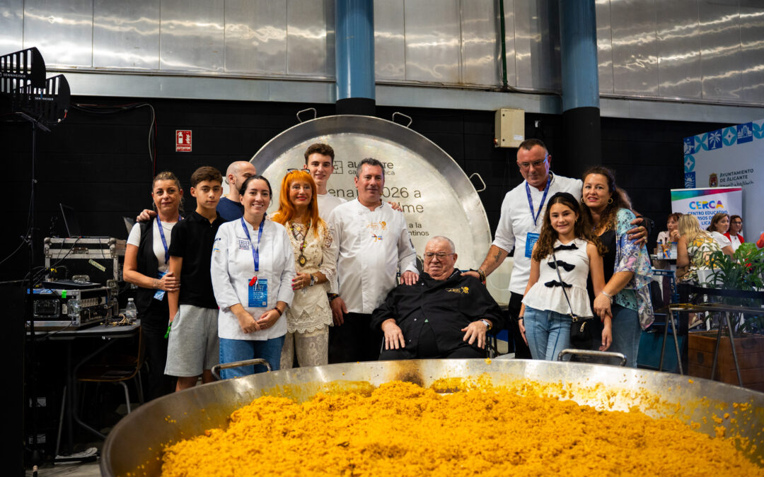 Alicante Gastronómica se rinde ante el maestro arrocero Ramón Riquelme