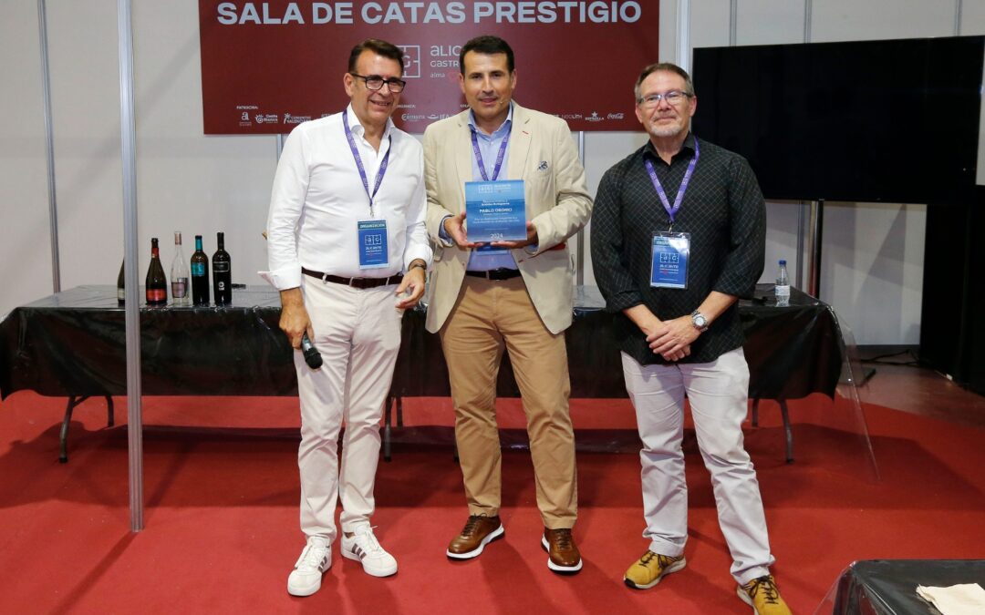 El viticultor Pablo Ossorio recibe el Reconocimiento a los Grandes Bodegueros Mediterráneos por su trayectoria profesional