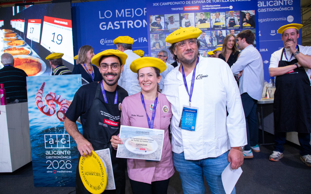Celia Correira, de La Teulada (Elche), ganadora del XIX Campeonato de Tortilla de Patatas-Trofeo Tescoma