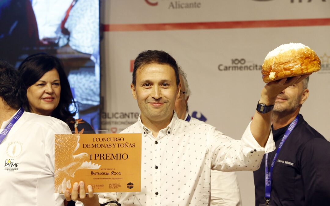 La elaboración de la Pastelería Rico de Ibi vence en el I Concurso de Monas y Toñas de Alicante Gastronómica