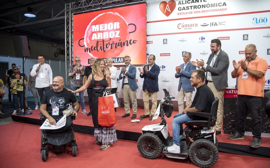 Susi Díaz, Paco Torreblanca, José Piñero y ‘El Langui’ eligen un arroz con salmonetes y ñora como ganador del concurso Mejor Arroz del Mediterráneo