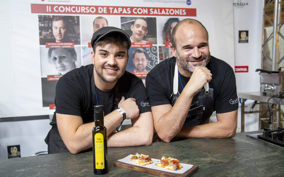 Luis Llobregat, de “Ginebre” (Petrer) gana el concurso de la Mejor Tapa de Salazones
